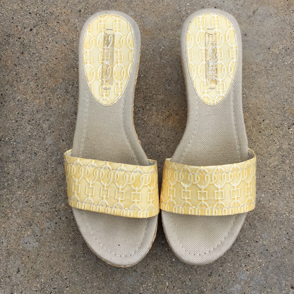 Pretty Nine West wedges